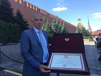 Андрея Иванова, Евгения Ванюкова и Александра Большунова-старшего наградили в Кремле!