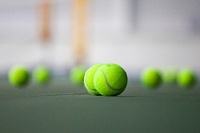 Тюменский теннисист выступает в Питере