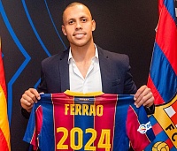 Феррао продлил контракт с «Барселоной»