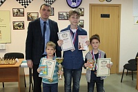 Юных шахматистов награждали волевыми призами