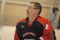 Команда Владимира Якушева сыграла в хоккей со сборной IBU