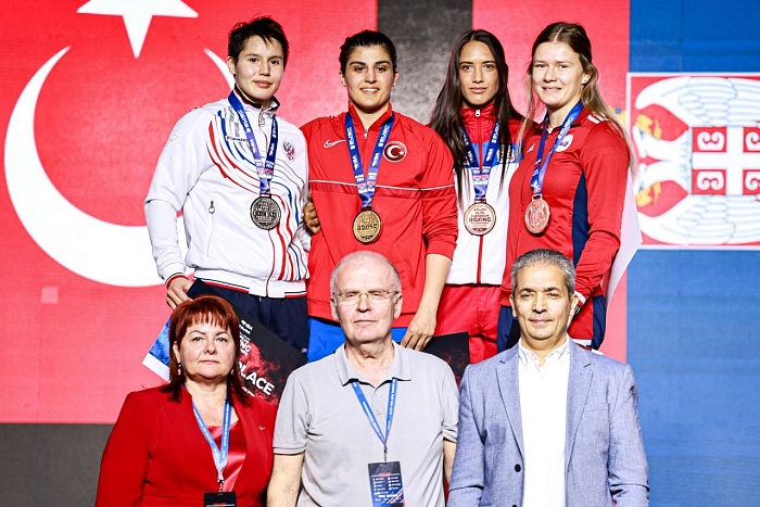 Тюменка Альбина Молдажанова завоевала серебряную медаль на чемпионате Европы по боксу в Белграде!
