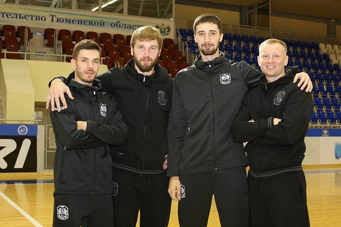 Тетя Ира навсегда в наших сердцах. Последнее большое интервью главной болельщицы мини-футбольного клуба «Тюмень»