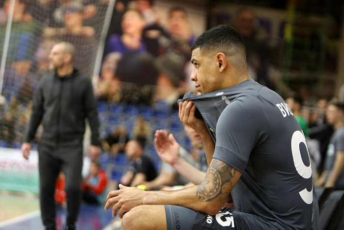 Форвард сборной Азербайджана Рафаэл Вилела возвращается в мини-футбольный клуб «Тюмень»: теперь снова будем «вилелить»!