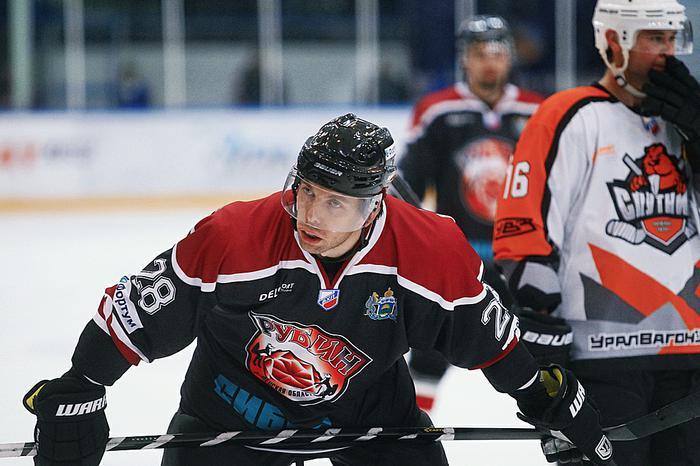 Чемпионат ВХЛ. "Рубин" - "Спутник" (Нижний тагил) - 3:2 (Б). 29 октября 2013 года