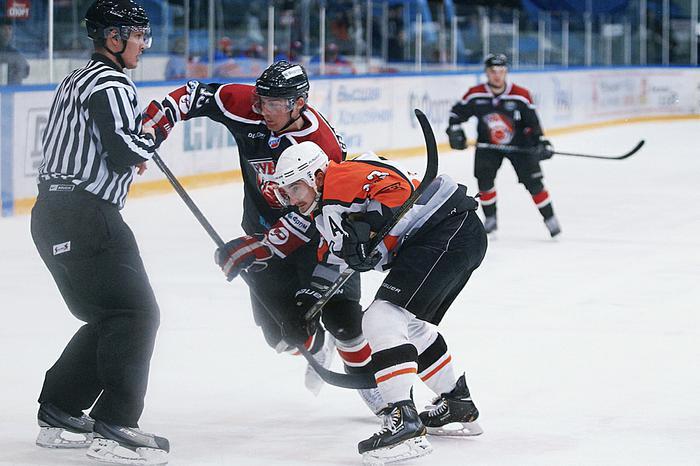 Чемпионат ВХЛ. "Рубин" - "Спутник" (Нижний тагил) - 3:2 (Б). 29 октября 2013 года