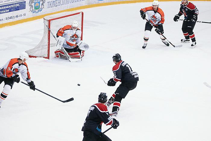 Чемпионат ВХЛ. "Рубин" - "Спутник" (Нижний тагил) - 3:2 (Б). 29 октября 2013 года