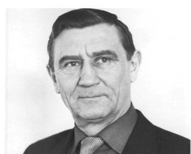 Владимир Петров - первый капитан тюменского хоккея