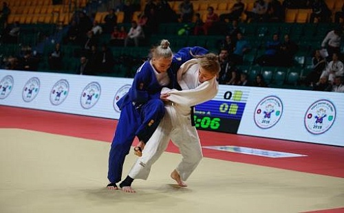 На татами завоевали путевки в Хабаровск