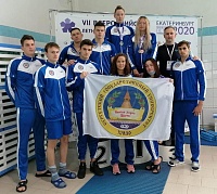 Студентки завоевали медали в бассейне