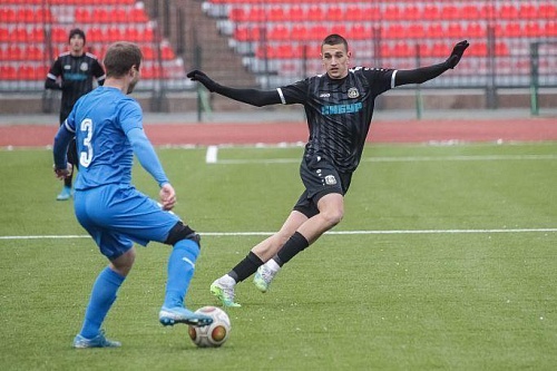 «Тюмень» готовится к сборам, на которые не поехал старший тренер и хавбек