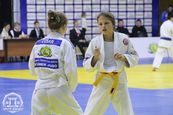 Дзюдоисты сражались за городские титулы