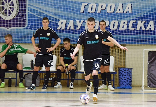 Дублёры закроют сезон матчами в Сургуте