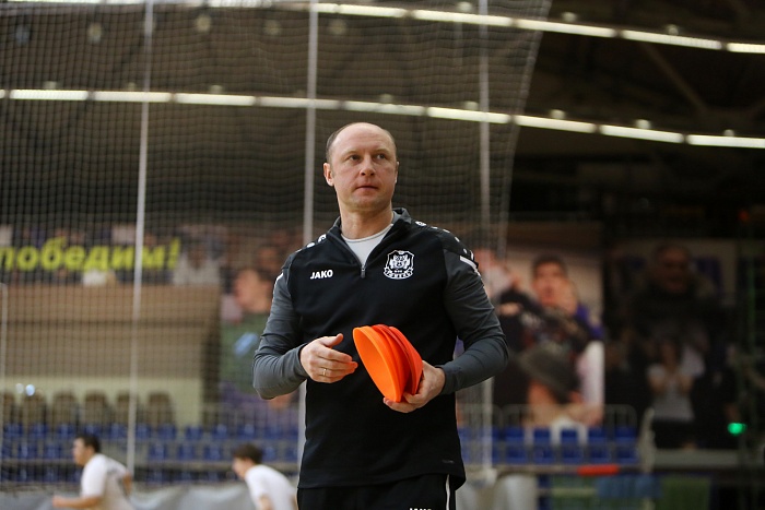 Бывший игрок мини-футбольного клуба «Тюмень» Иван Лобков: «У Дениса Абышева все будут приходить на тренировку, как на праздник»