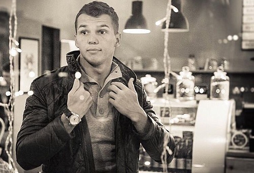 Вице-чемпион мира среди юниоров по боксу Григорий Николайчук: «Всего, чего достиг на любительском ринге, обязан первому тренеру Анатолию Дедюхину»