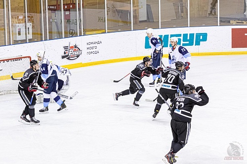 Тюменцы и «Снайперы» снова проверят точность прицелов (ВИДЕОТРАНСЛЯЦИЯ)