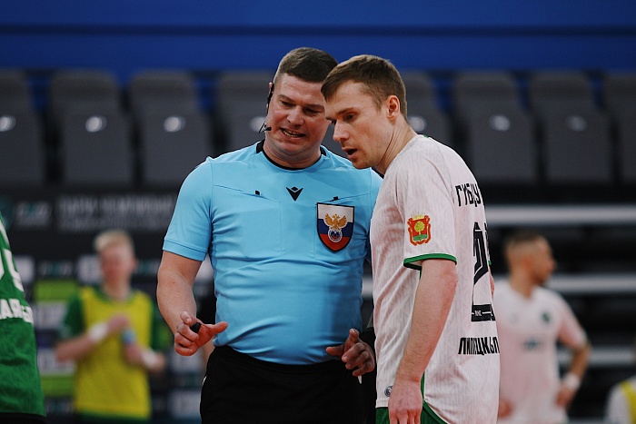 Тюменский арбитр отсудит матчи Суперлиги по футзалу в Югорске