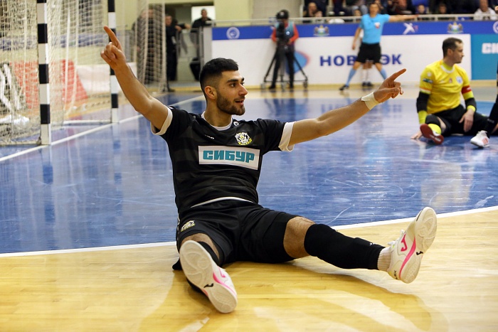 Дорога во Вьетнам: игроки мини-футбольного клуба «Тюмень» Денис Субботин и Камиль Герейханов вызваны в сборную России