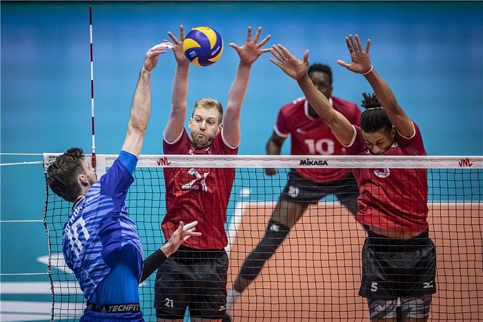 Сборная России вышла на второе место