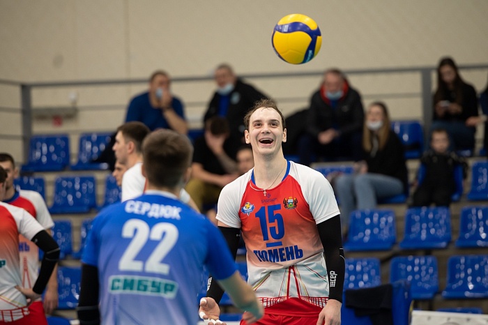 Волейболисты «Тюмени» в Питере на тай-брейке обыграли хозяев