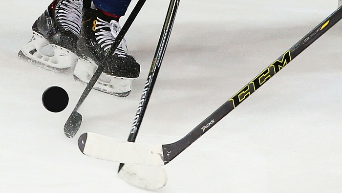 Дуэт лидеров синхронно победил