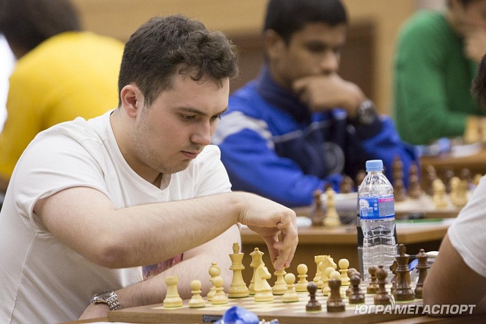 Гроссмейстеры «съели» друг у друга почти все фигуры