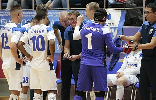 Югорский клуб укрепил лидерство