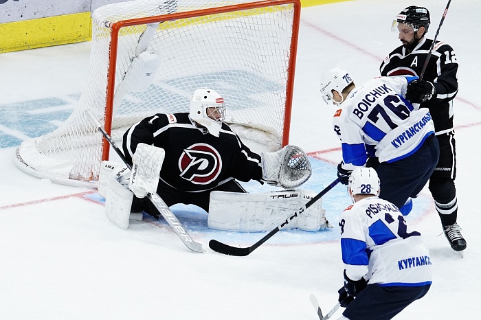 Хоккейный клуб «Рубин» проиграл команде из Кургана