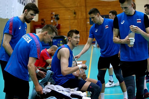 Лигу наций откроют матчем с французами