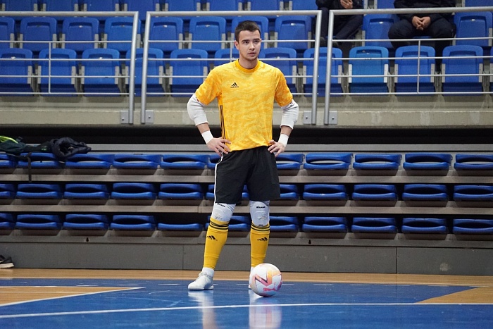 Вратарь мини-футбольного клуба «Тюмень» Денис Субботин: «Хорошо, что получилось провести дебютную игру в сборной России на ноль»