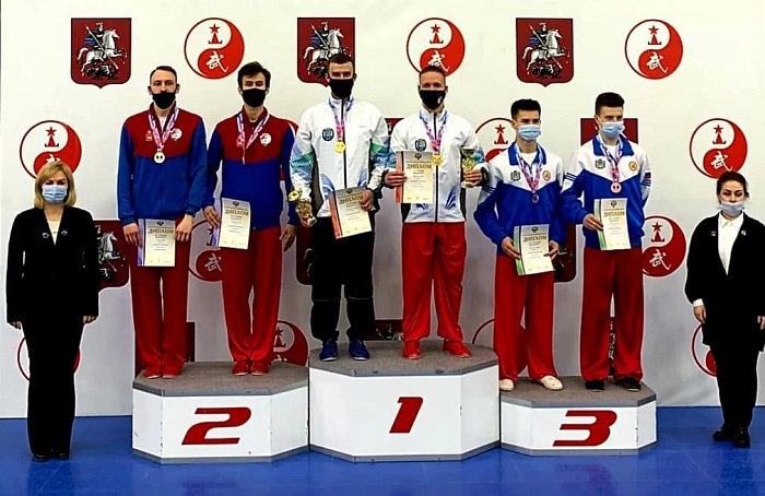 Победили в инсценированных боях