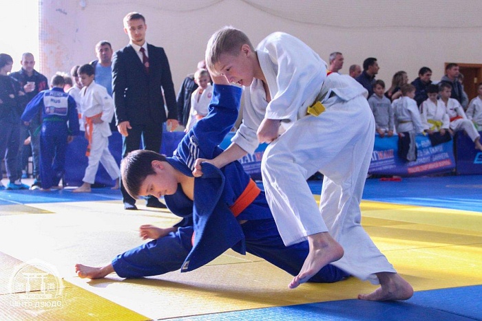 За волю к победе вручили кимоно