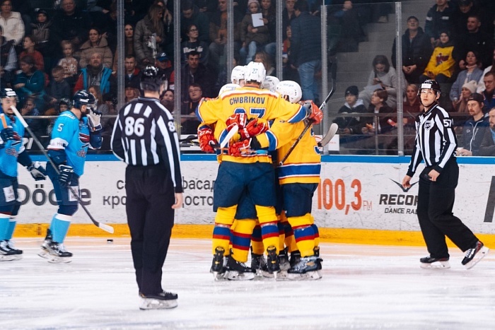 «Химик» из Воскресенска убивает интригу в финале хоккейного Кубка Петрова