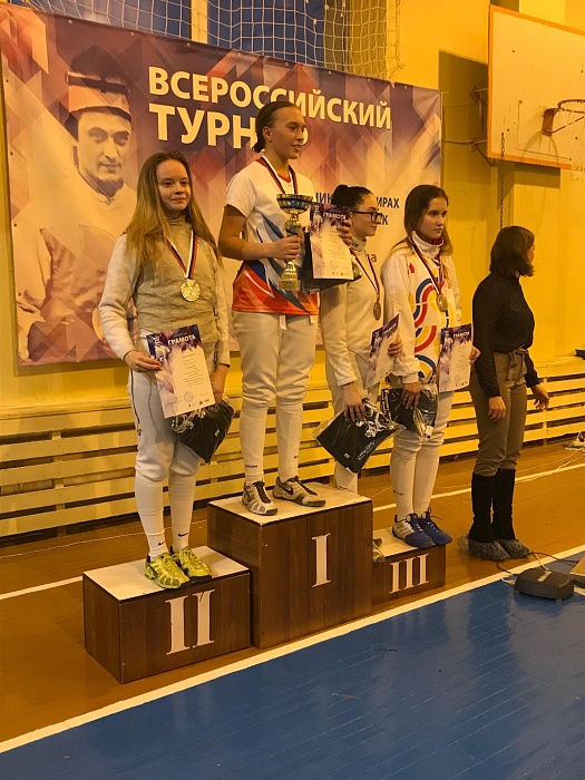 Сиверцева удачно фехтовала в Полевском