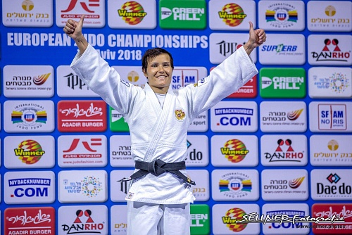 Наталья Кузютина поделилась комплексом тренировок (ВИДЕО)