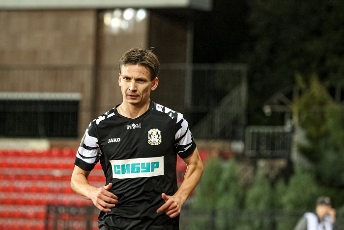 Полузащитник футбольного клуба «Тюмень» Павел Шадрин: «У нас традиция такая, мы не очень хорошо играем первые таймы»