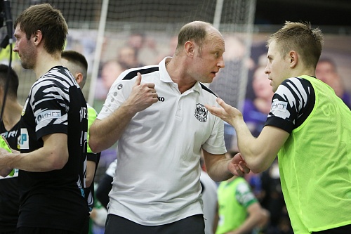 Главный тренер мини-футбольного клуба «Тюмень» Денис Абышев: «Хотелось бы, чтобы завтра статистика подтвердилась. Никому неохота лишний раз мотаться в Норильск»