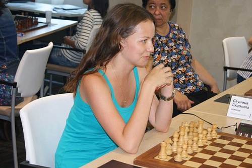 Сазонова и ее супруг набрали ход на берегах Невы