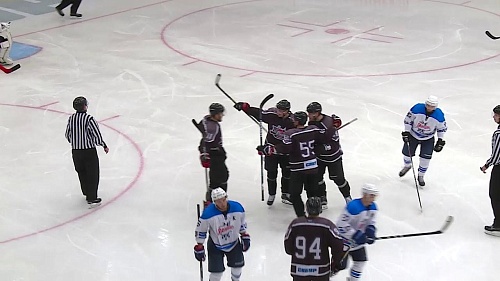 «Рубин» - «Зауралье» - 3:2 после сорока минут матча. Дубль Дениса Давыдова во втором периоде