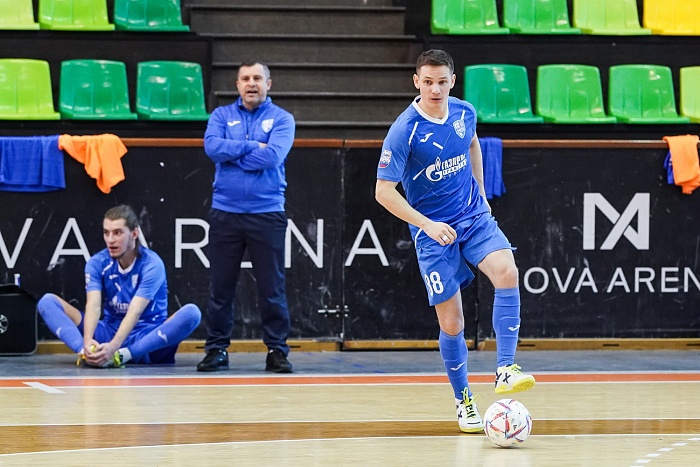 Игрок мини-футбольного клуба «Факел» (Сургут) Александр Шитиков: «Тюмени» в моей жизни уже давно нет, а тюменская закалка осталась»