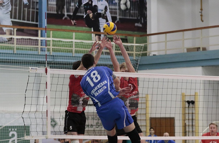 «Тюмень» резервным составом уступила хозяевам тура