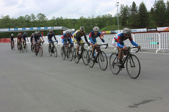 Юниоры блеснули в мужской многодневке