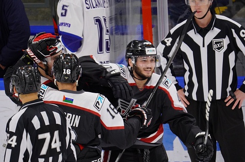 За нападающего Владислава Кулиева тюменский хоккейный клуб «Рубин» получит деньги