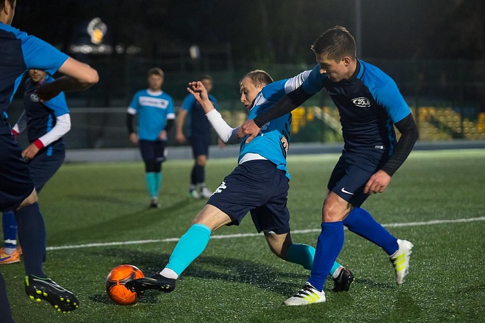 В полуфинале сразятся  с банкирами