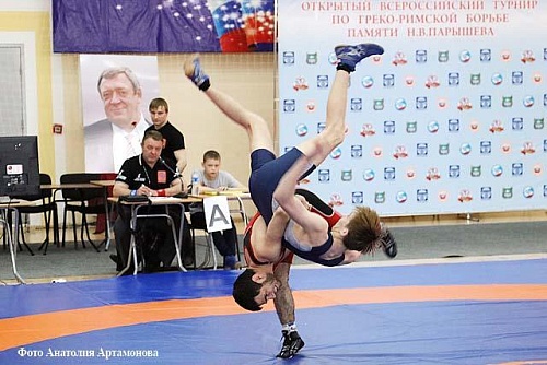 В борьбе пробились на пьедестал