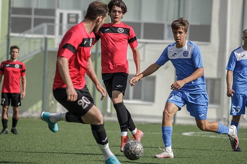 Тобольский ФК «Тобол» дома в упорной борьбе одолел «Атлант» из Ялуторовска