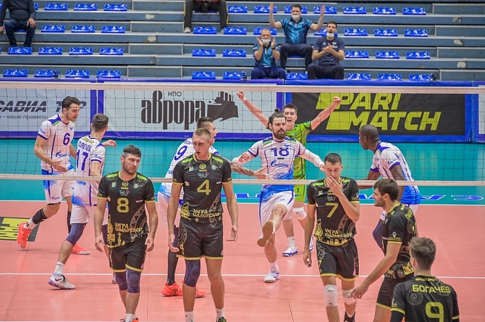 В родных стенах проиграли «Зениту»