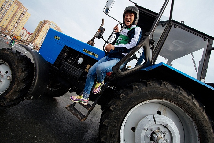 На сельских играх соперничали механизаторы