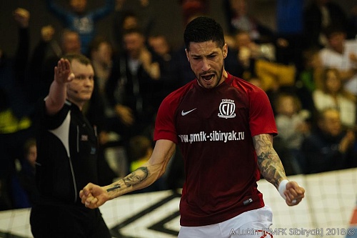 Сими Сайотти не сыграет в Тюмени