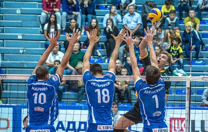 В лидеры вышли динамовцы